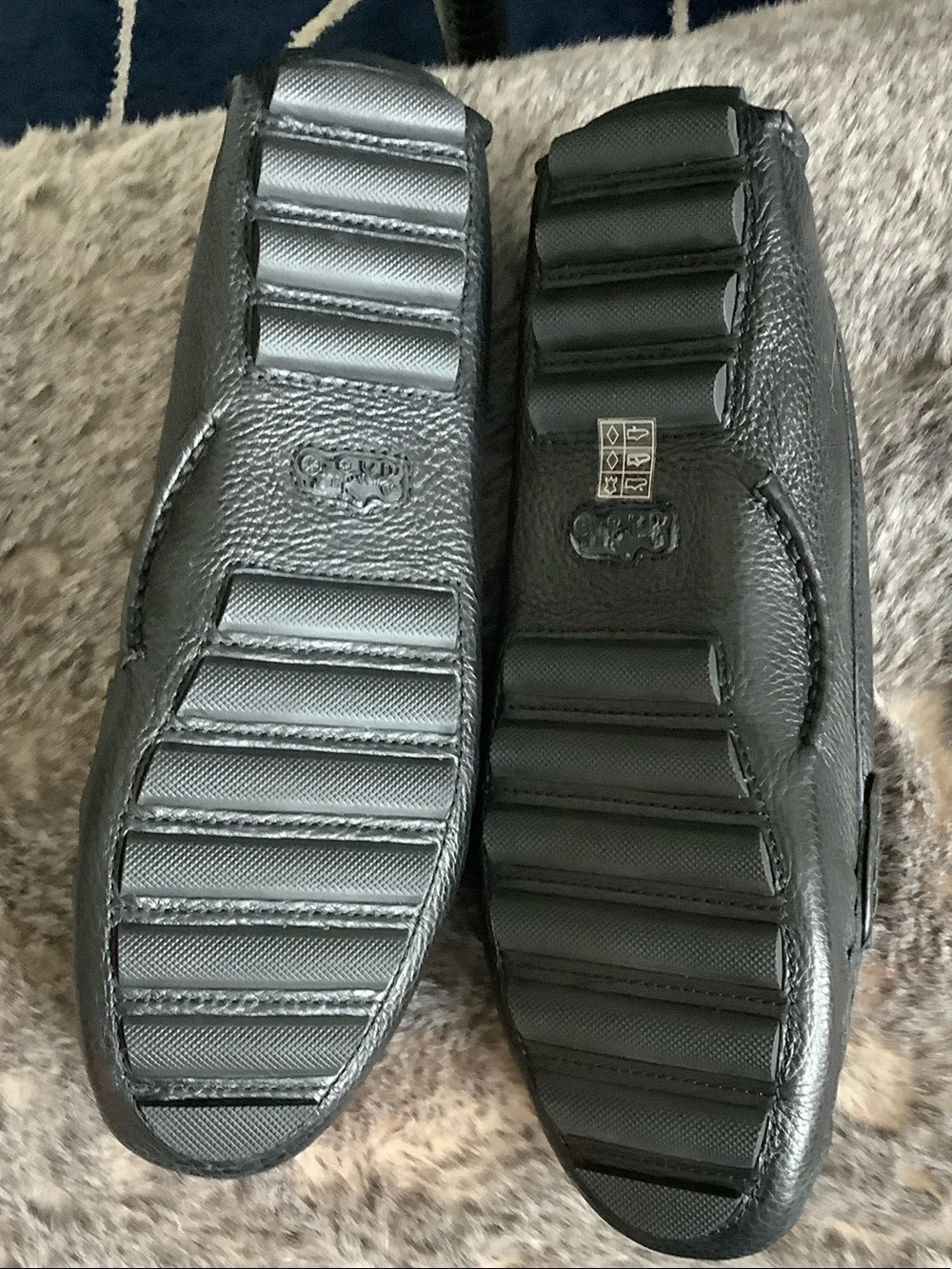 Coach women’s black